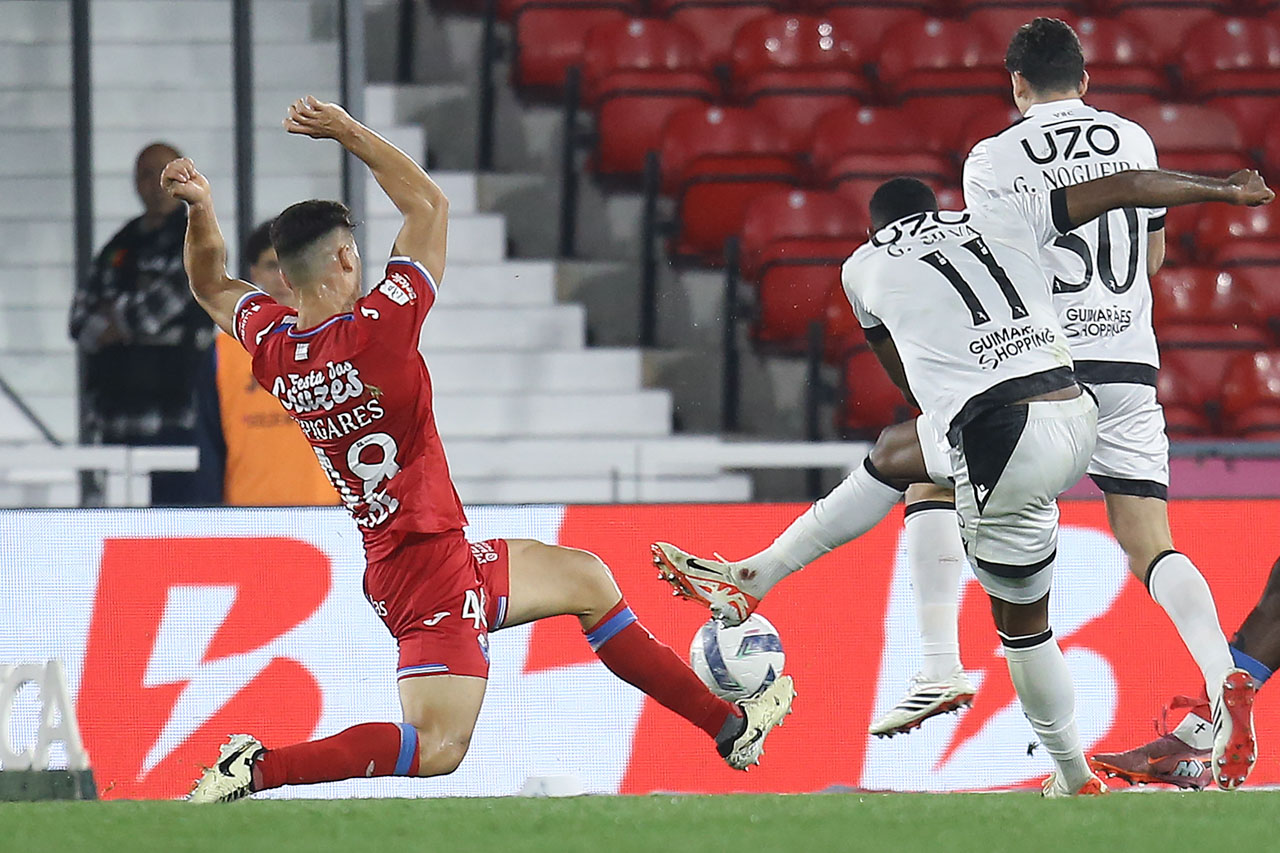 COMENTÁRIO: Vitória de Guimarães complica ambições do Gil Vicente com golo de Gustavo Silva