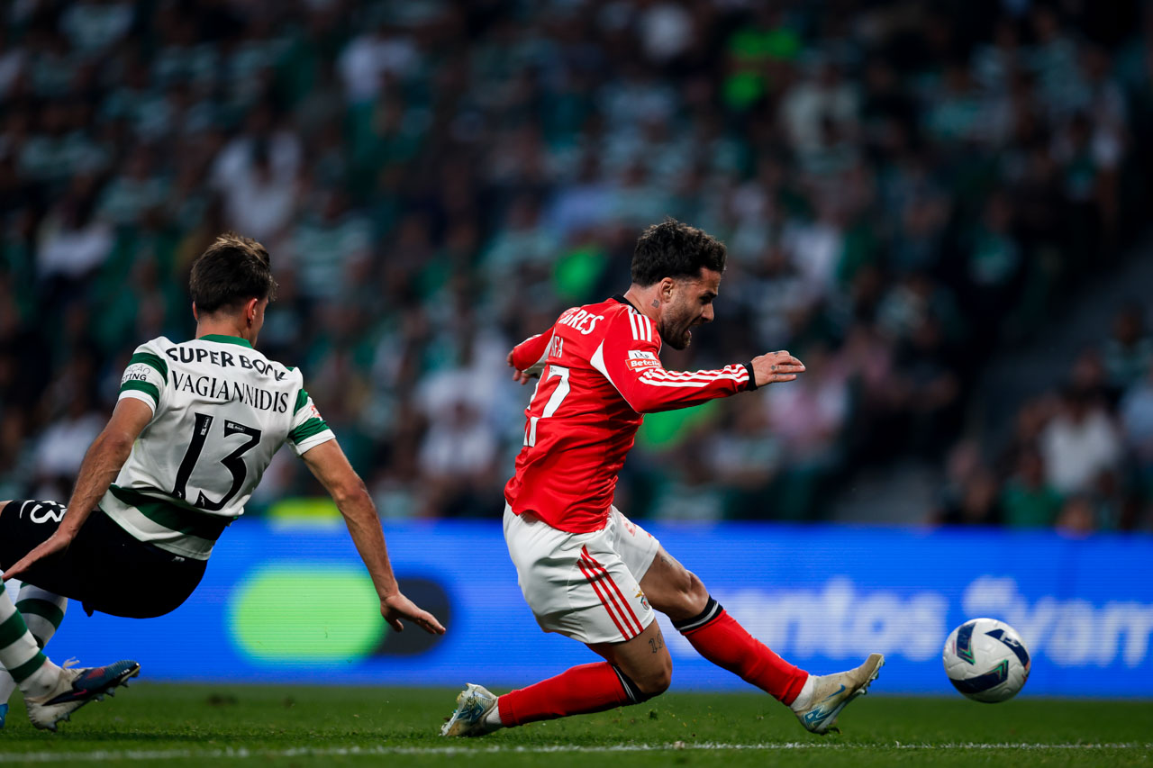 COMENTÁRIO: Golo de Rafa nos descontos relança Benfica e acaba com sonho do ‘tri’ do Sporting