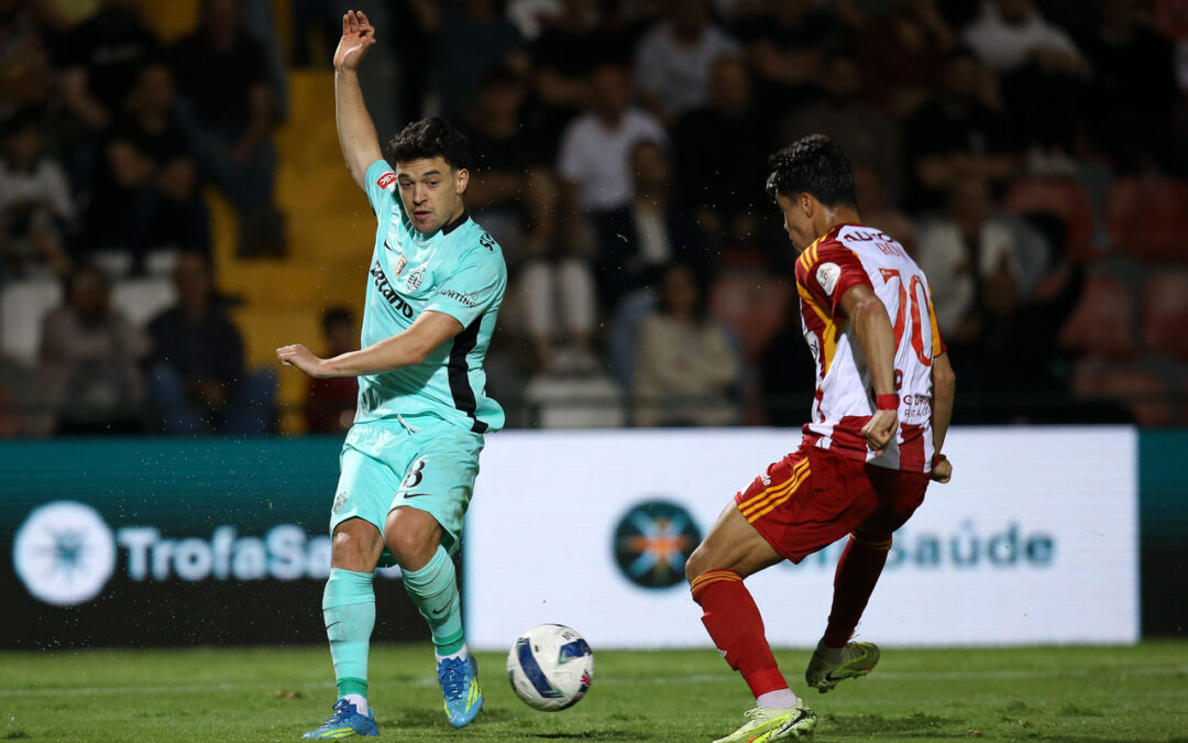 COMENTÁRIO: AVS trava Sporting em jogo com polémica e exibição de Adriel