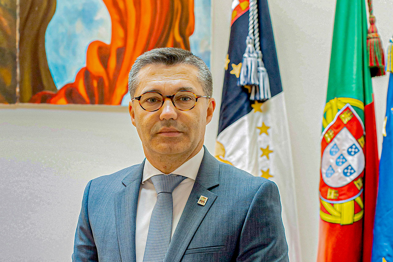 Presidente do parlamento açoriano apela à participação dos jovens no futuro da Autonomia