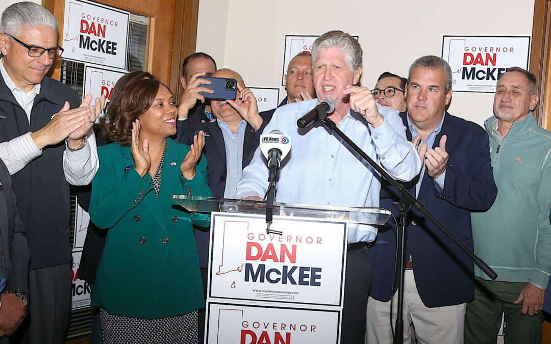 Governador Dan McKee abriu sede de campanha para a reeleição