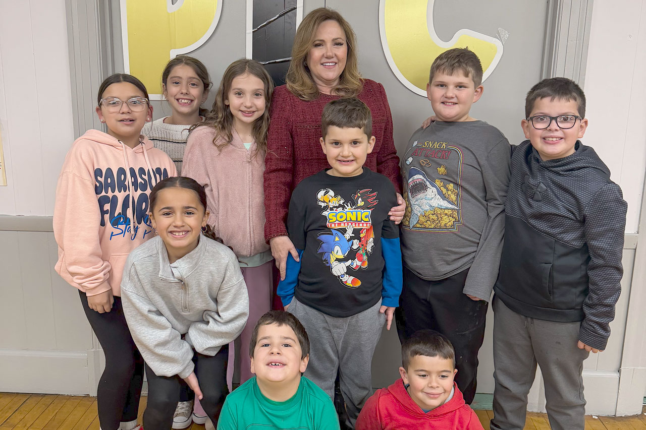 Portuguese Learning Center de East Providence: 41 anos