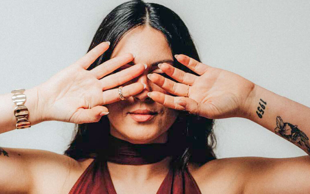 Cantora e compositora açoriana Marisa Oliveira ao Portuguese Times: “Gostaria de atuar nas nossas comunidades da diáspora”