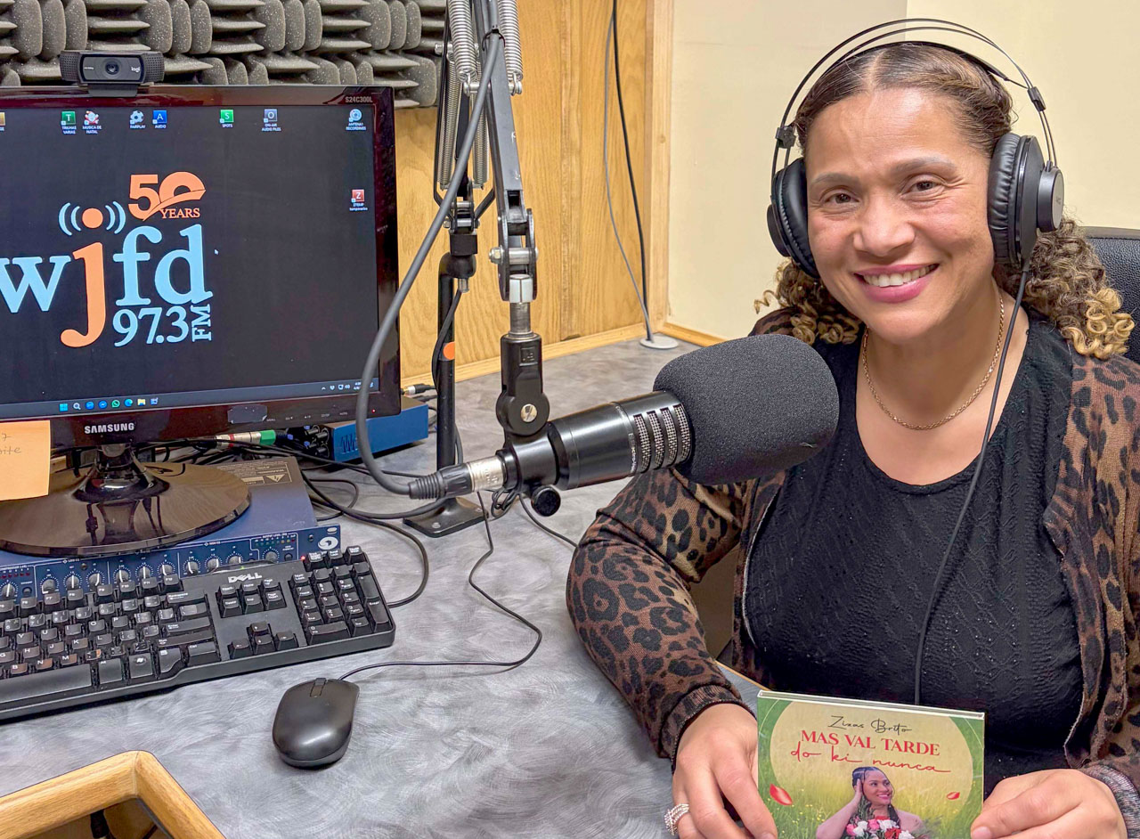 “Mas Val Tarde Do Ki Nunca”, segundo CD da cantora cabo-verdiana Zizas Brito