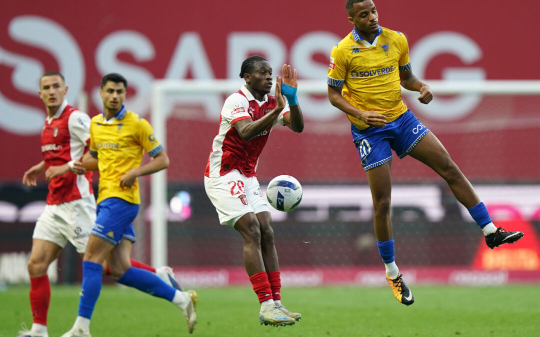 I Liga: Sporting de Braga empata com Estoril Praia antes de visitar Friburgo