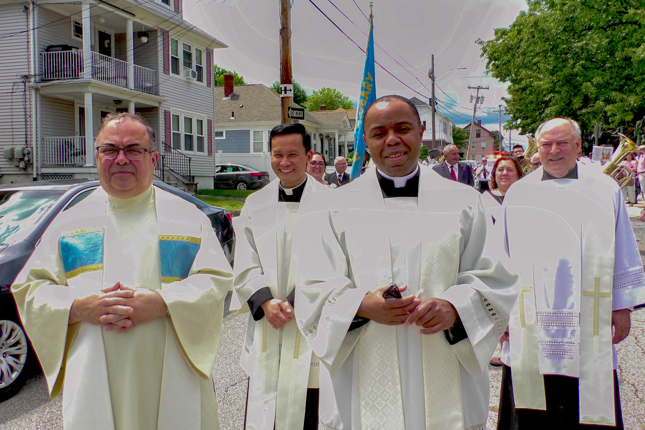Clero português de Rhode Island homenageado em lugar de excelência