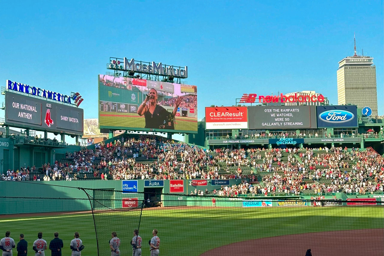 Boston Red Sox celebrou Herança Portuguesa no Fenway Park com a aderência de milhares de portugueses e lusodescendentes