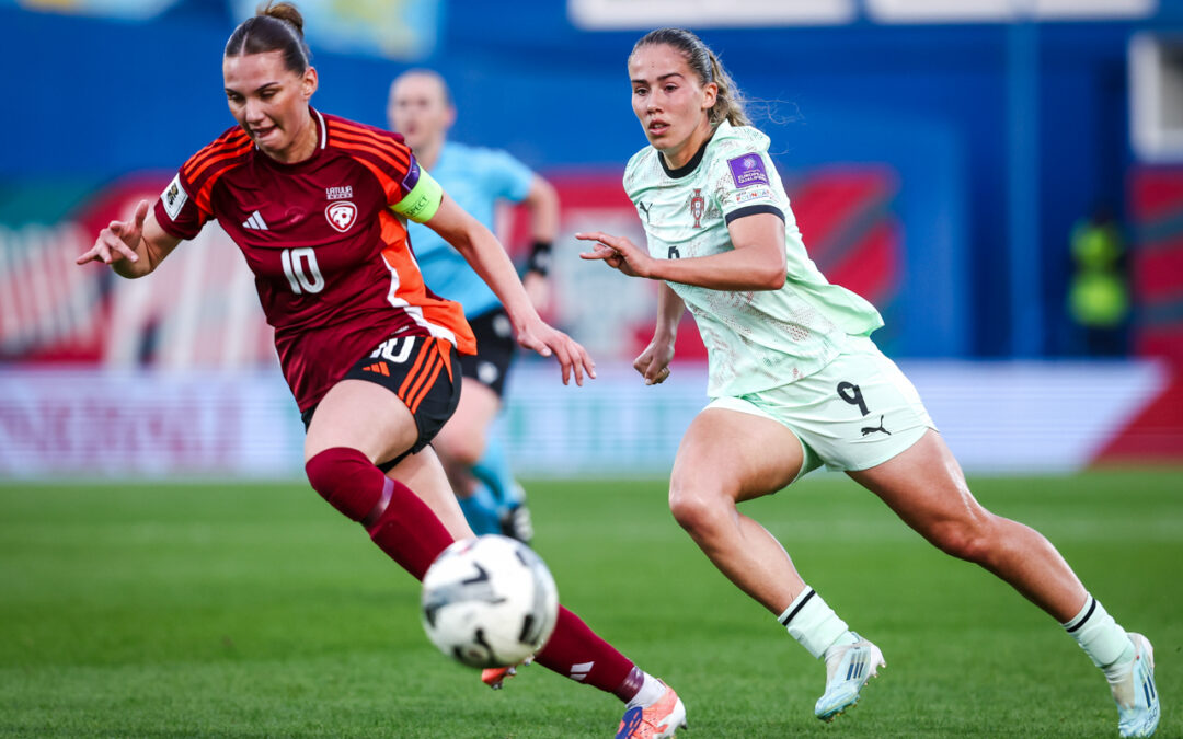 A seleção feminina de futebol de Portugal derrotou a Letónia por 5-0 num jogo de qualificação (fotos)