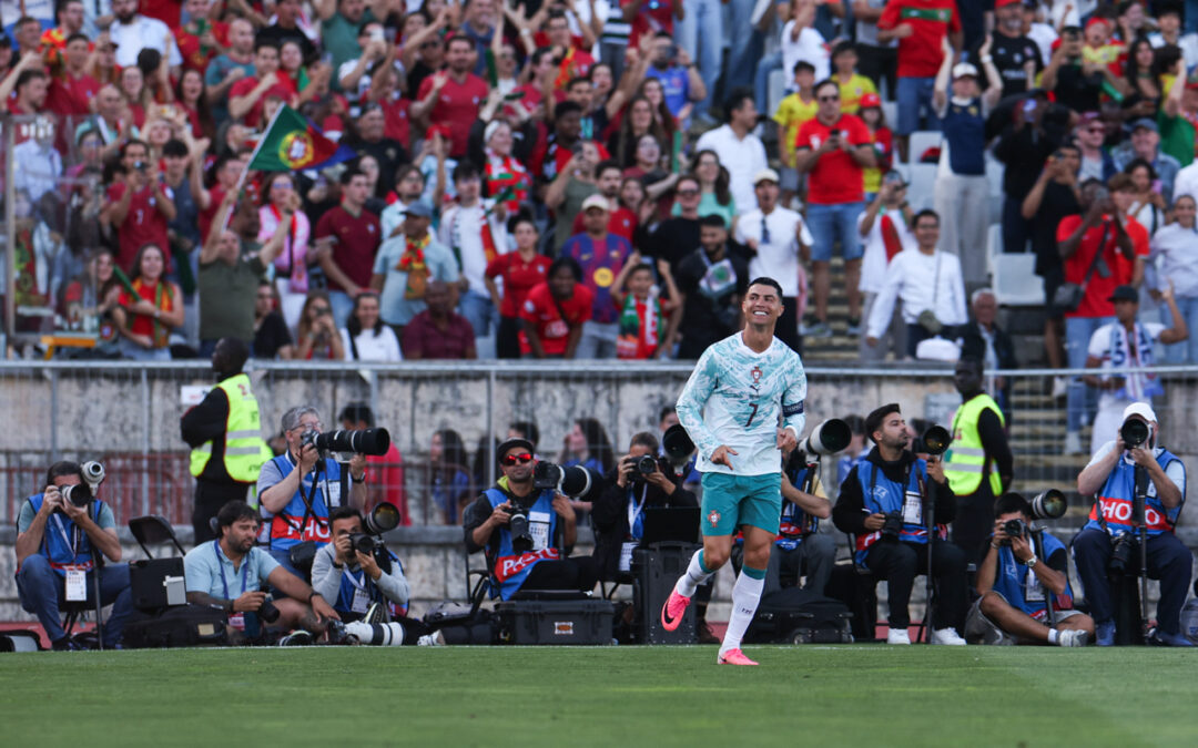 Cristiano Ronaldo durante o jogo amigável de preparação para o Campeonato do Mundo de Futebol de 2026 contra o Chile (fotos)