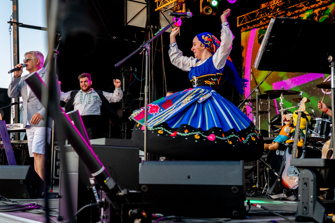 LUIS NEVES e a sua banda atuaram nas festas do Dia de Portugal em Fall River 2026.