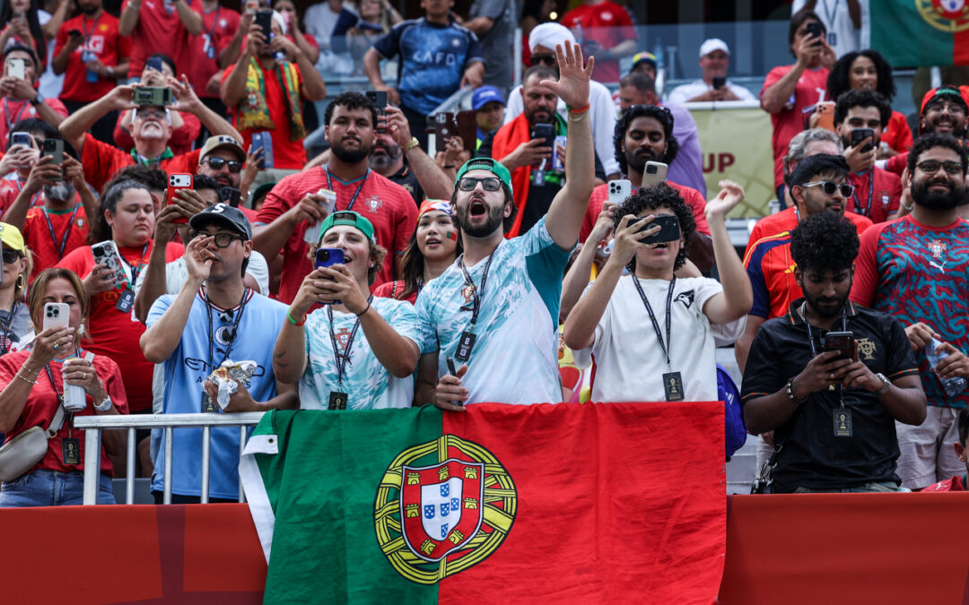 Luís Montenegro destaca comunidade portuguesa em Toronto e apela à união antes do Portugal-Croácia