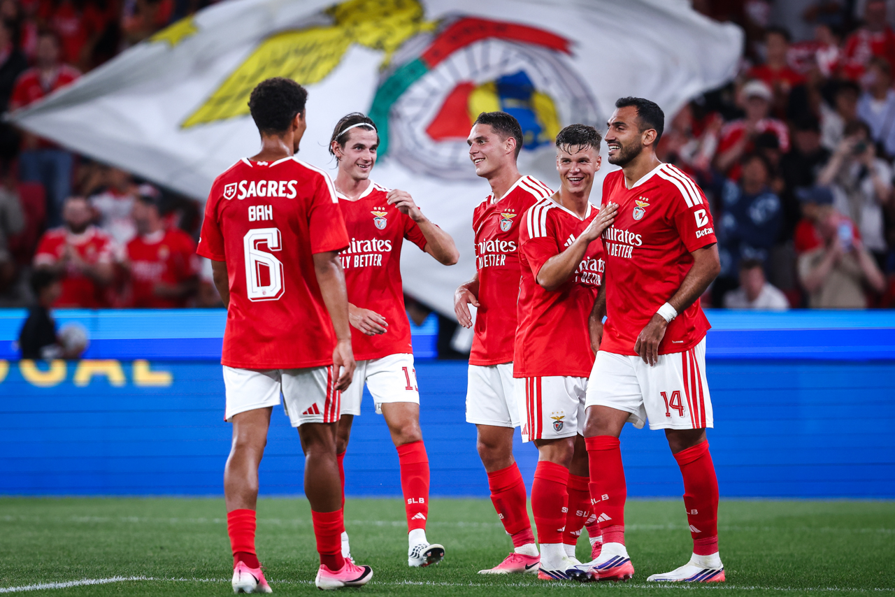 COMENTÁRIO: Benfica mostra as cartas do baralho e faz ‘poker’ com Pavlidis