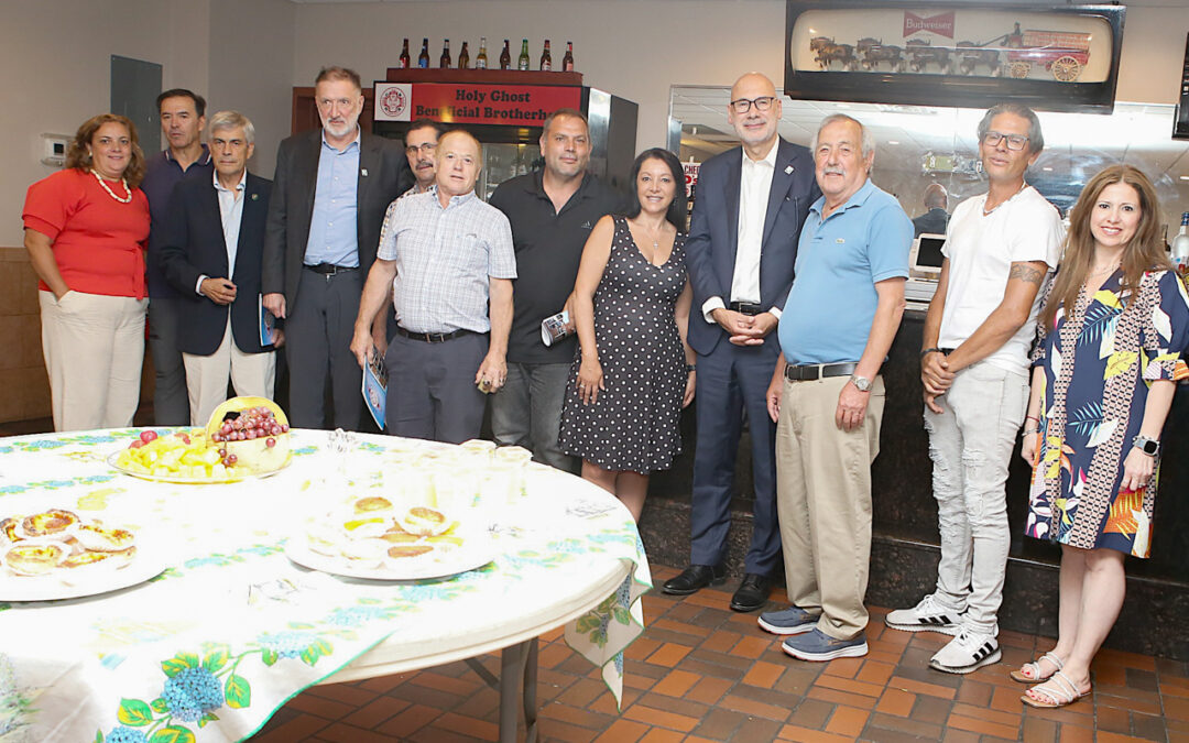 Embaixador de Portugal nos EUA visitou o Phillip St. Hall em East Providence