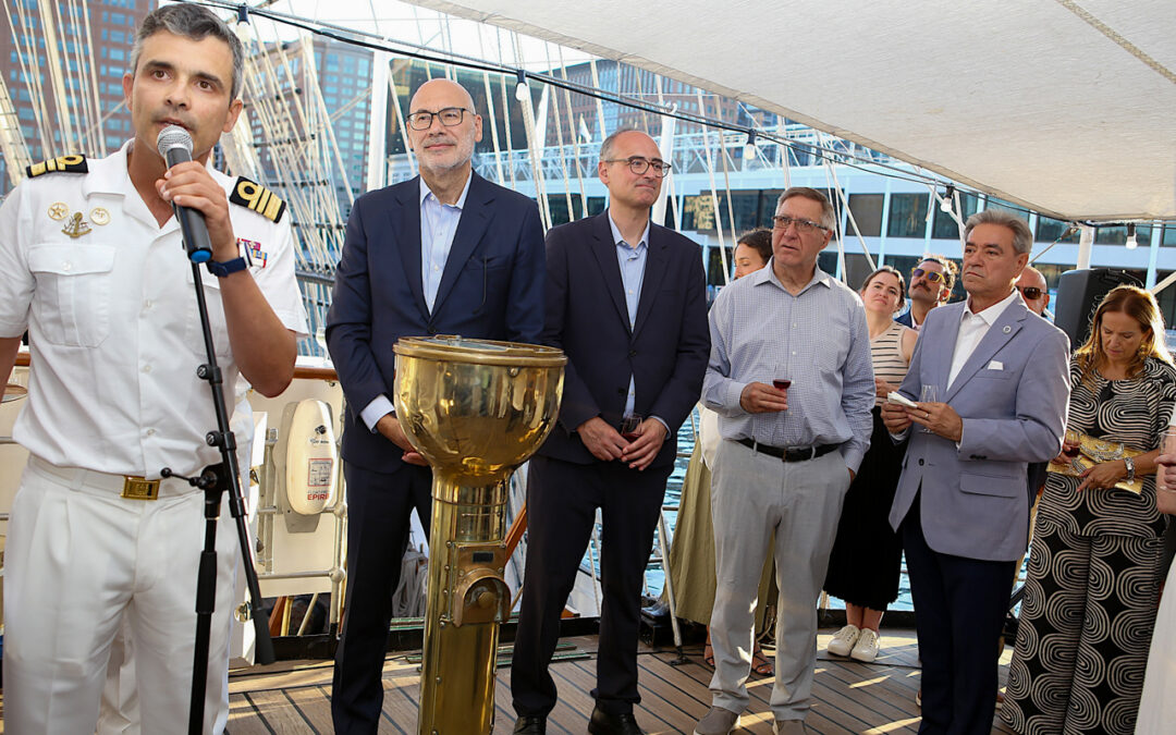 Navio-escola Sagres recebido em Boston