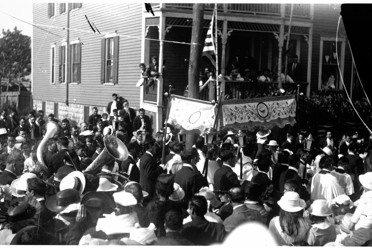 1918, o ano em que houve duas festas do Santíssimo Sacramento no norte de New Bedford Por Duarte M. B. Mendonça