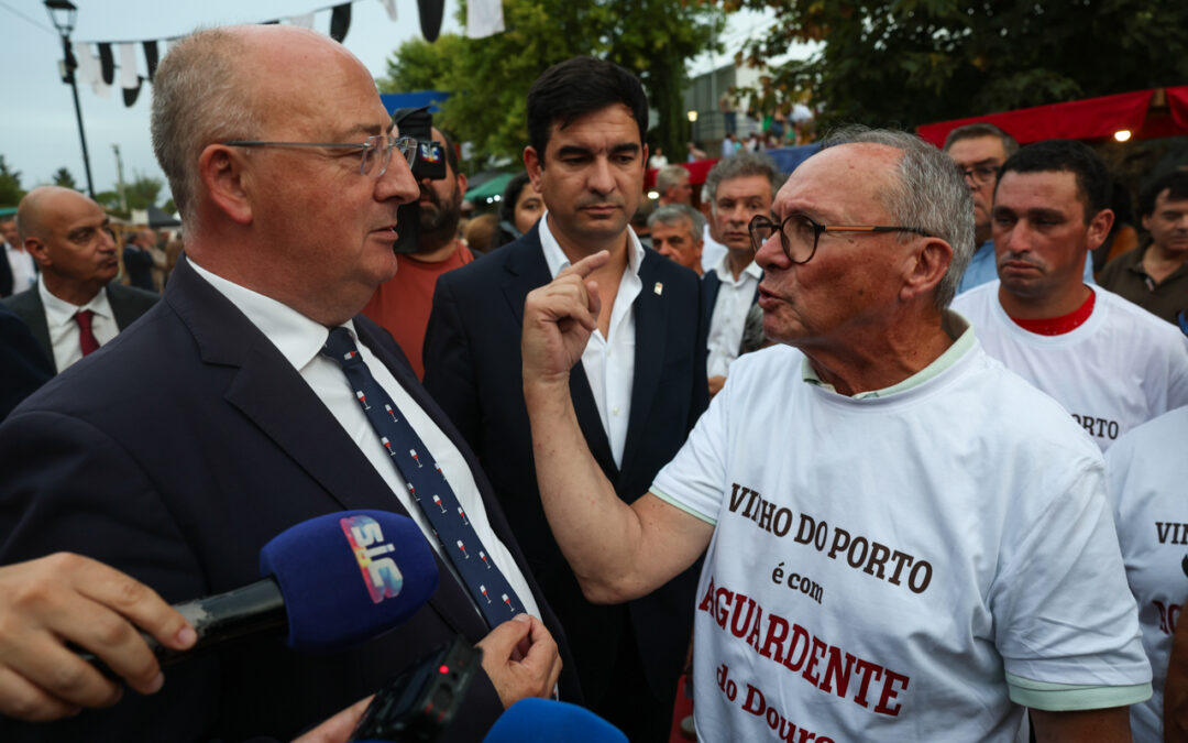 Ministro da Agricultura apela a consenso para fundo solidariedade do Douro