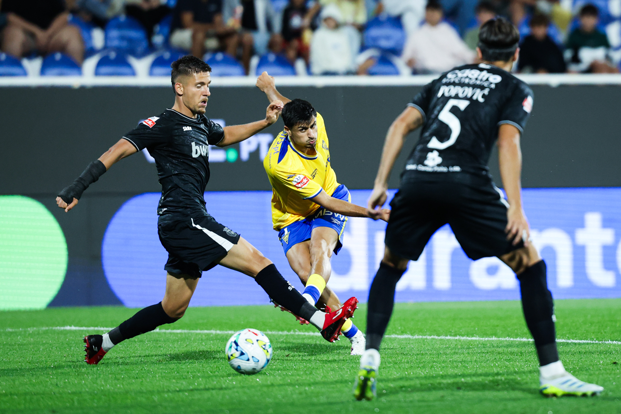 I Liga: Estoril Praia e Arouca encerram jornada com ‘nulo’ na Amoreira