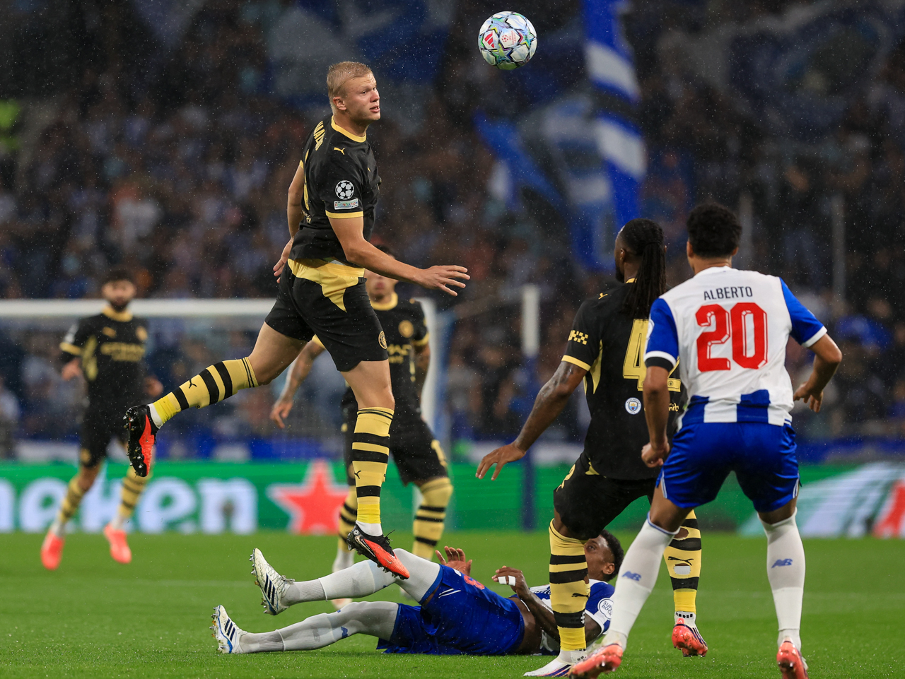 Haaland ‘bisa’ e impede retorno feliz do FC Porto à Liga dos Campeões