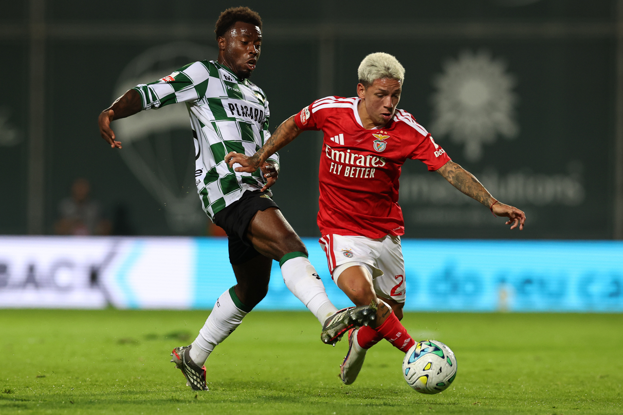 I Liga: Ala esquerda catapulta Benfica para goleada em Moreira de Cónegos
