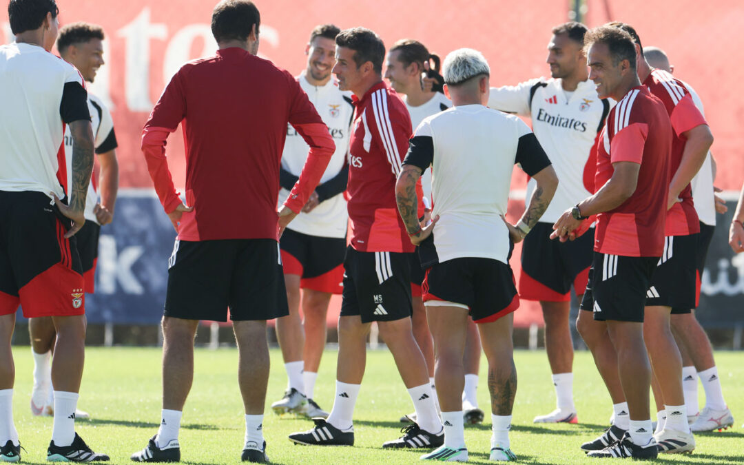 LE: Revolução de Marco Silva leva Benfica a noite histórica no San Siro