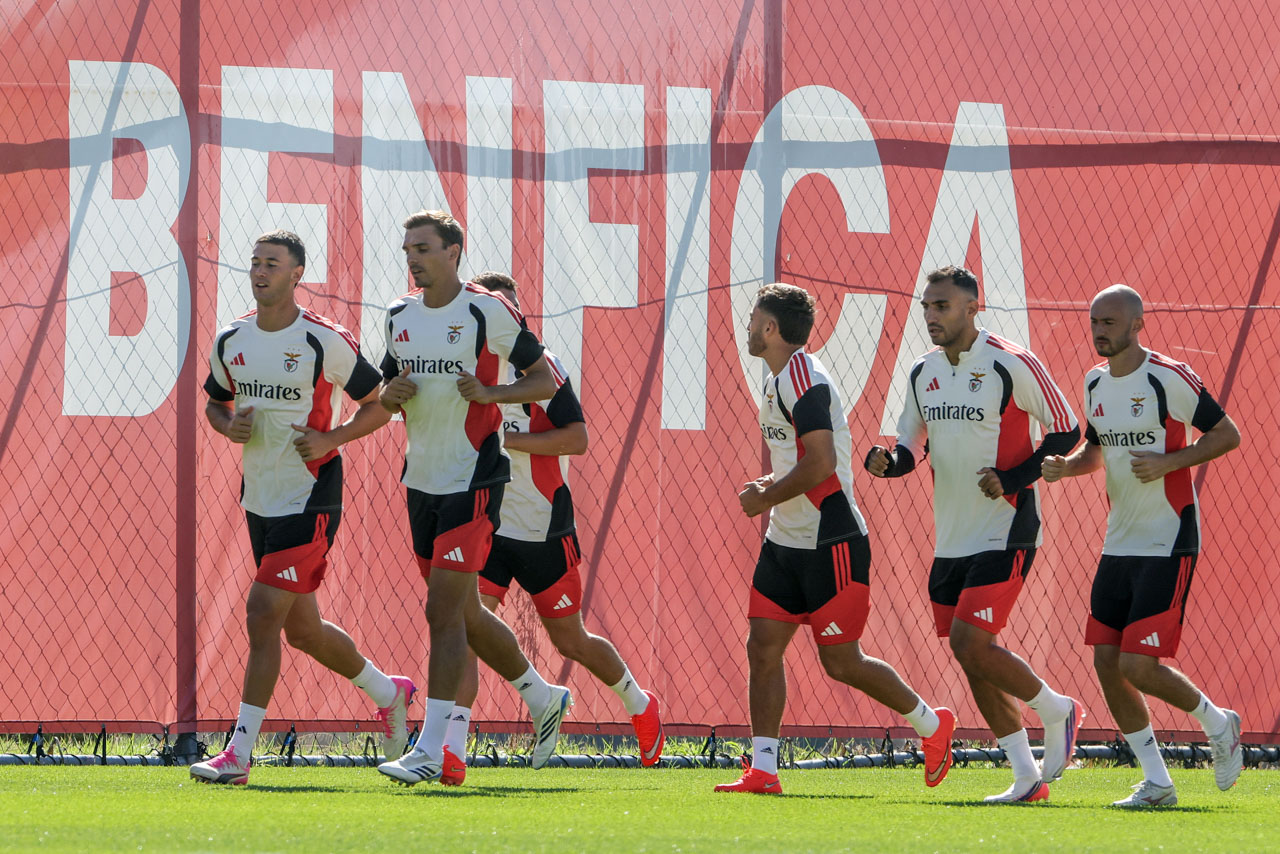 LE: Benfica histórico em Milão em noite de contrastes para treinadores portugueses