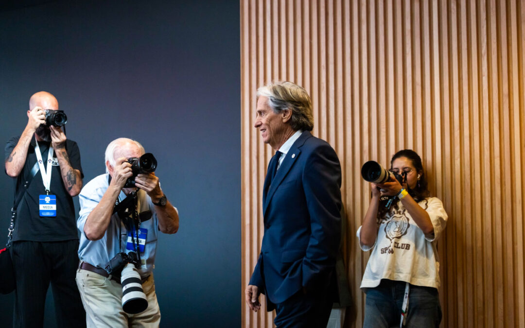 Jorge Jesus distinguido pela Federação Portuguesa de Futebol com globo Prestígio