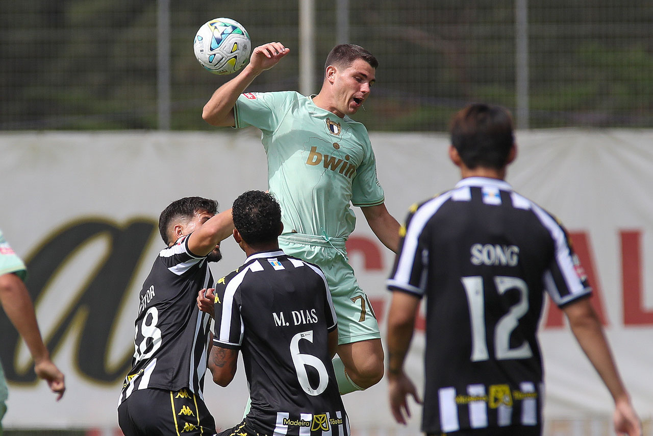 I Liga: Famalicão conquista primeira vitória ao golear Nacional