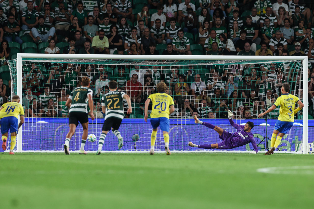 I Liga: Sporting volta a ceder pontos antes do clássico e pode perder pódio