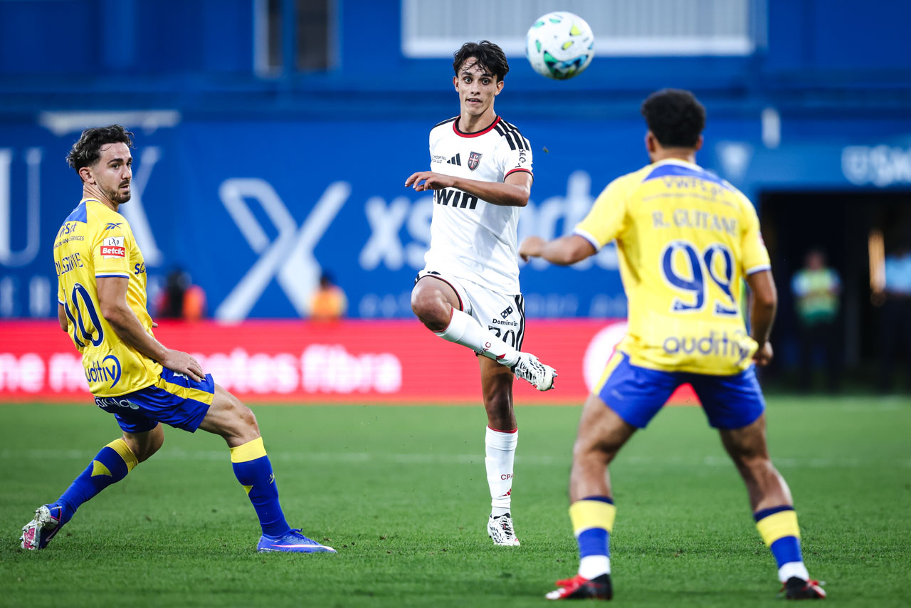 I Liga: Casa Pia vence pela primeira vez e entrega lanterna-vermelha ao Estoril Praia