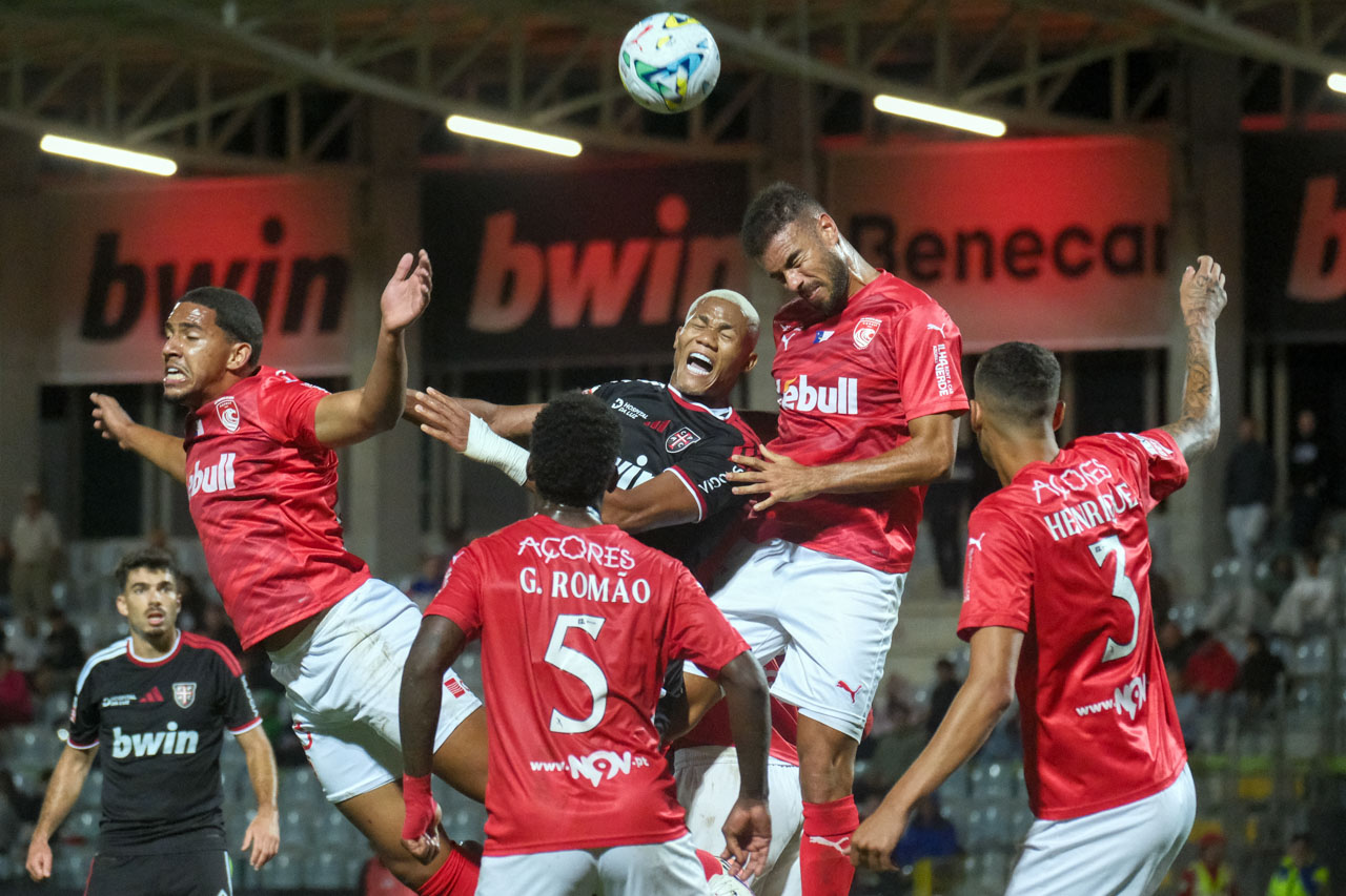 I Liga: João Vasconcelos dá vitória ao Santa Clara frente ao Casa Pia nos descontos