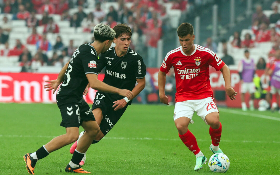 I Liga: Benfica regressa aos triunfos na receção ao Vitória de Guimarães