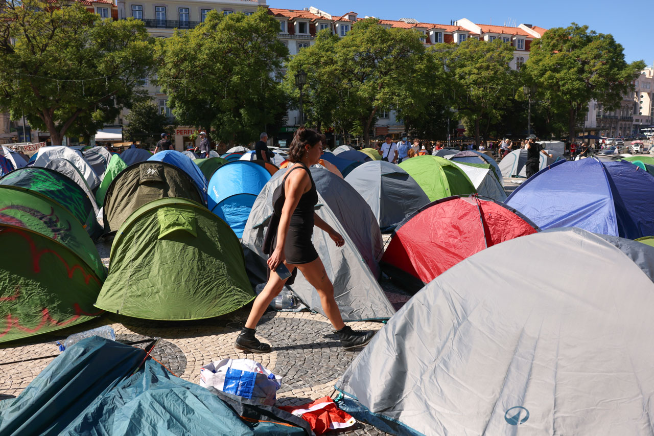 Acampada “Não dá mais? Então monta a tua tenda!”, em Lisboa (foto)