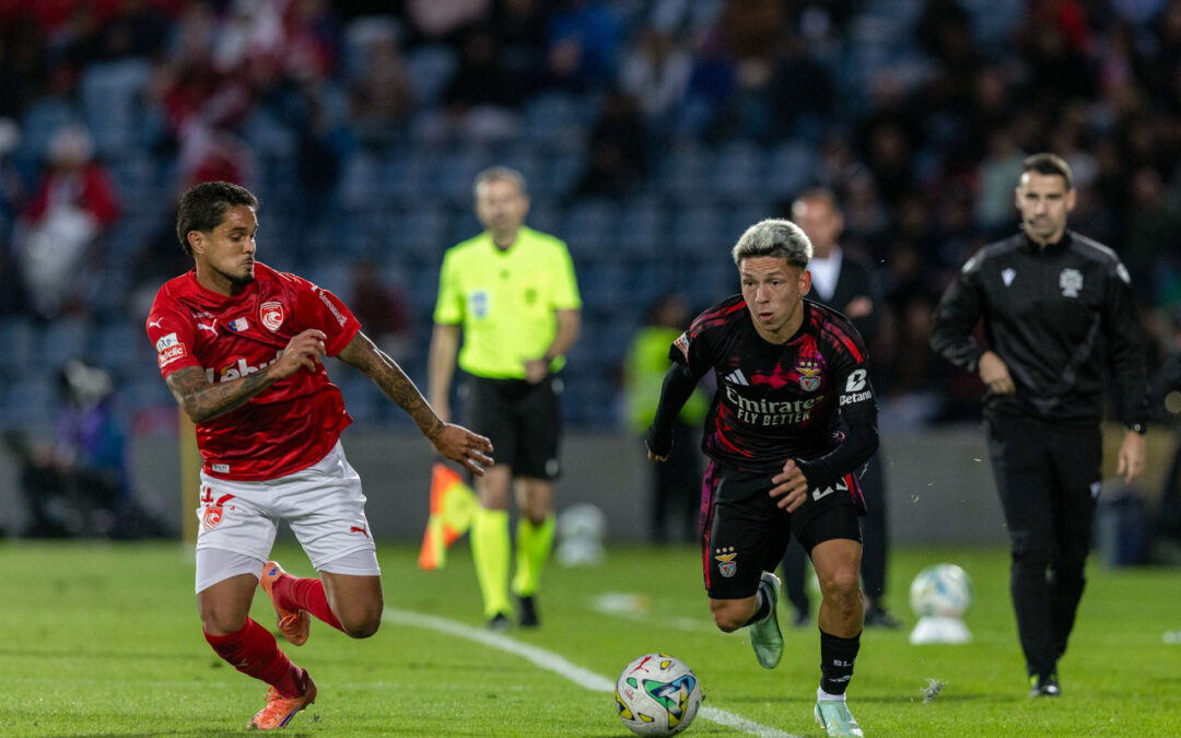 I Liga: Prestianni embala Benfica para reviravolta frente ao Santa Clara
